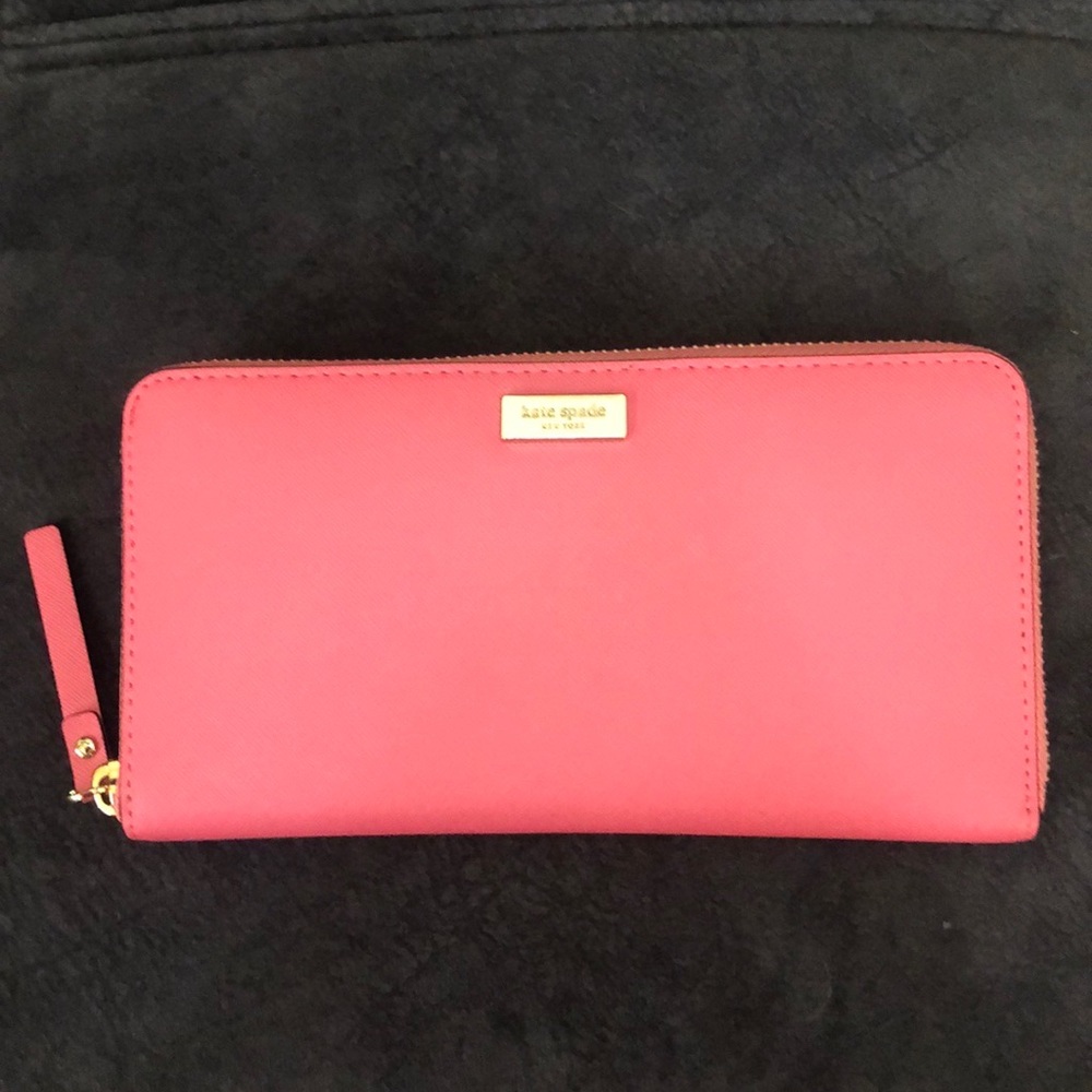 Kate Spade Laurel Way Neda Large Wallet in Saffiano Rosey Pink Leather.